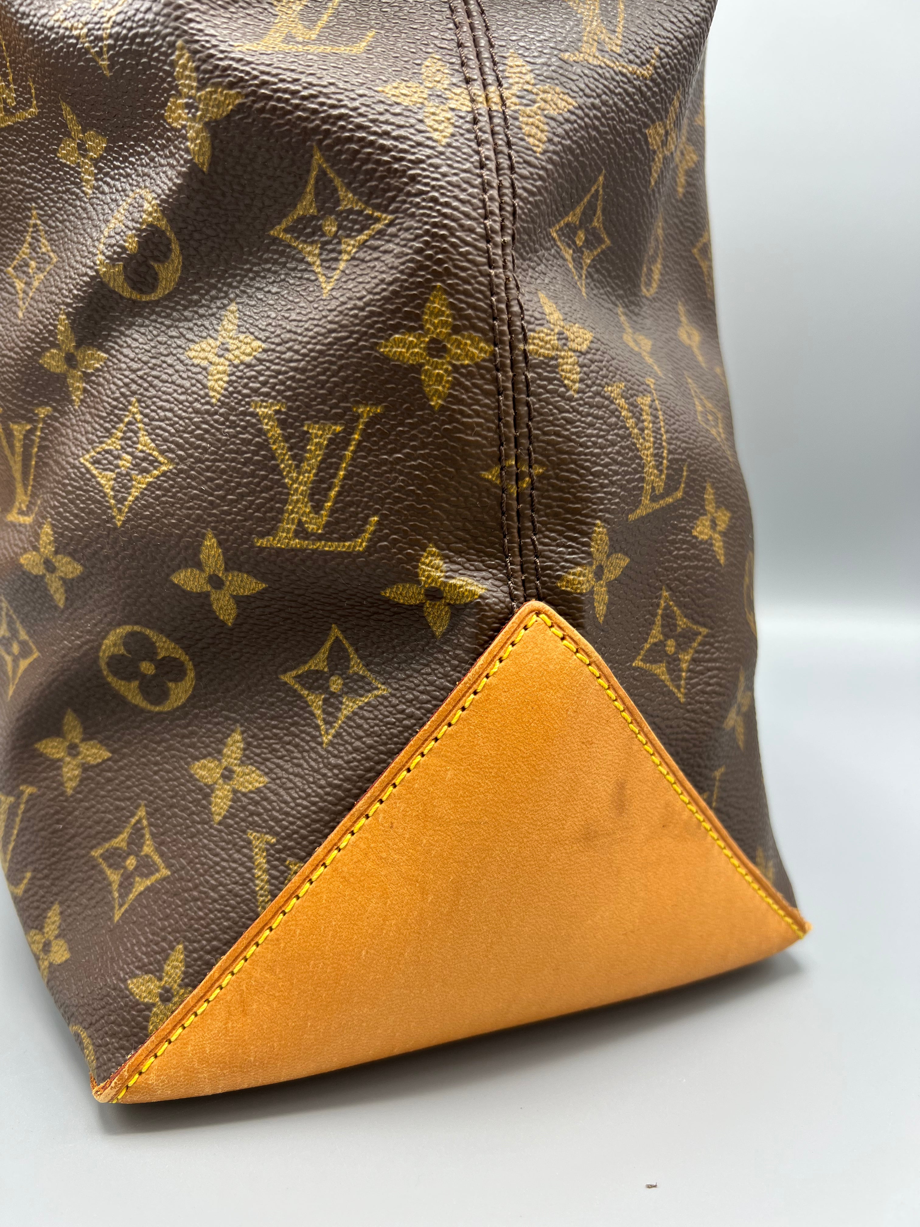 Pre-loved Louis Vuitton Monogram Cabas Mezzo Large Tote