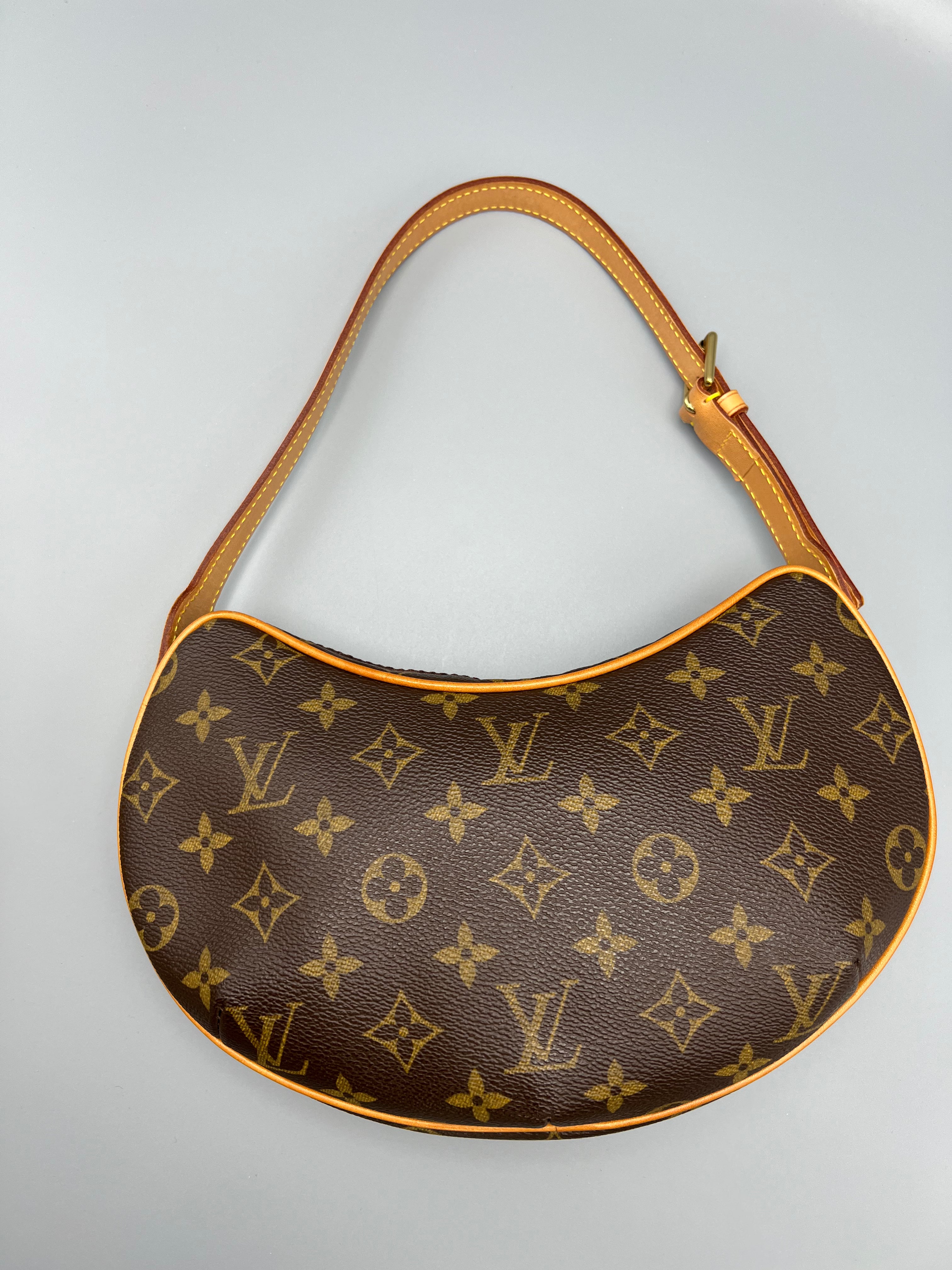 Preloved Louis Vuitton Vintage Croissant PM Shoulder Bag in Monogram