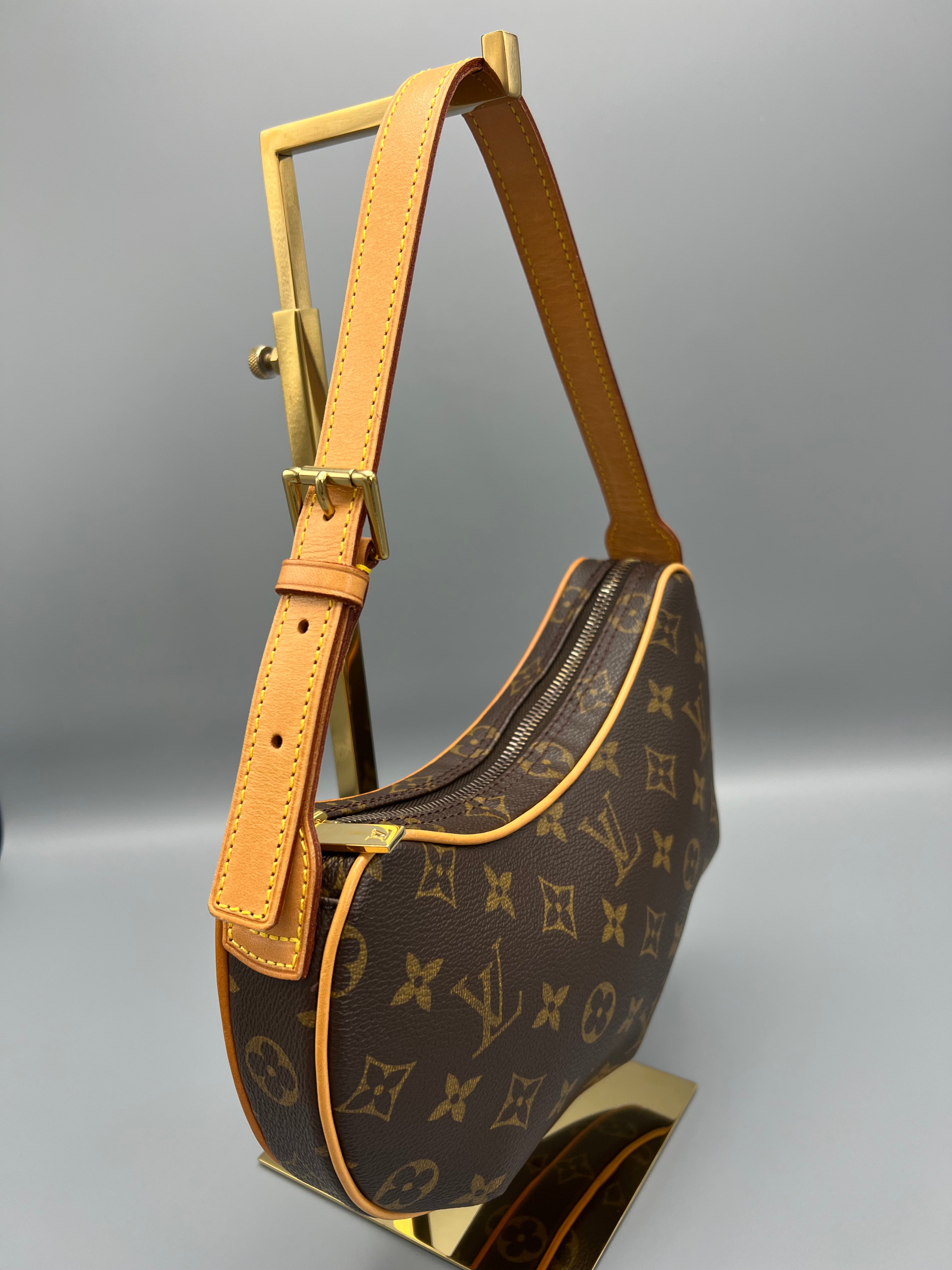 Preloved Louis Vuitton Vintage Croissant PM Shoulder Bag in Monogram